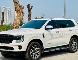 Ford Everest Titanium 2.0L 4x2 AT