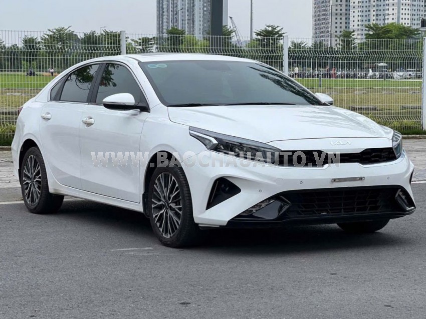 Kia K3 Premium 1.6 AT 2024