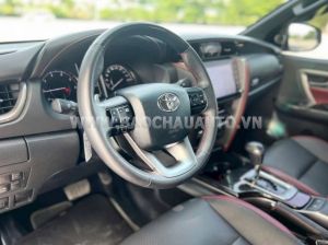 Xe Toyota Fortuner Legender 2.4L 4x2 AT 2022